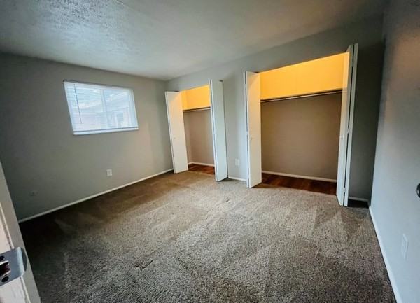 Broadmoor Apartments - Photo 3 of 14