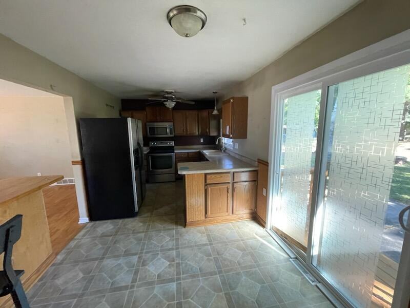 2534 Cumberland St - Photo 3 of 5