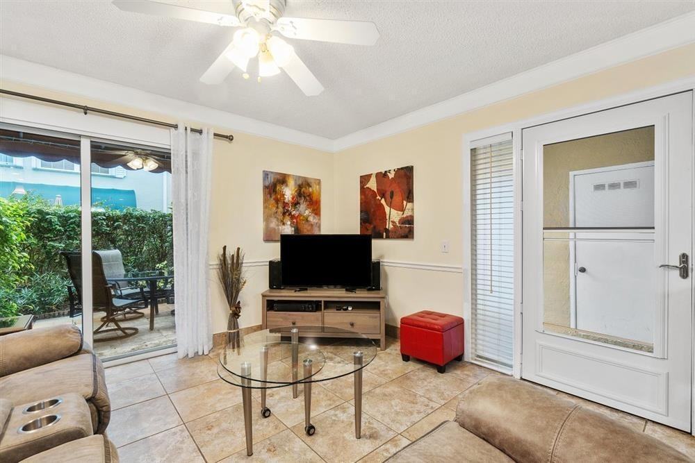 606 Waterside Dr - Photo 2 of 19