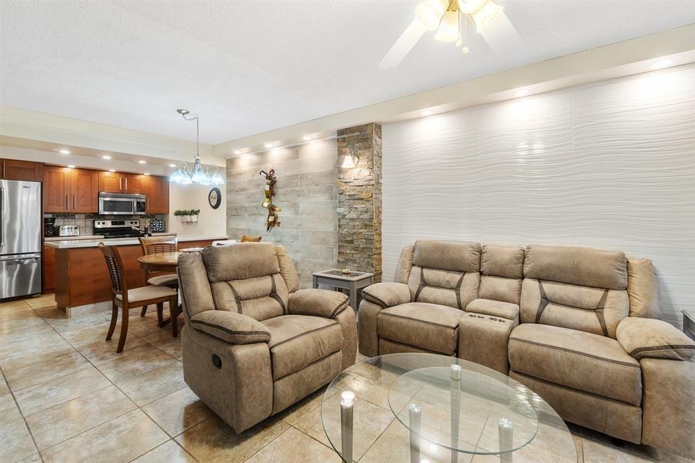 606 Waterside Dr - Photo 3 of 19