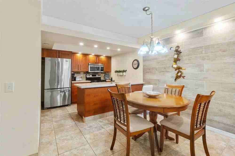 606 Waterside Dr - Photo 6 of 19