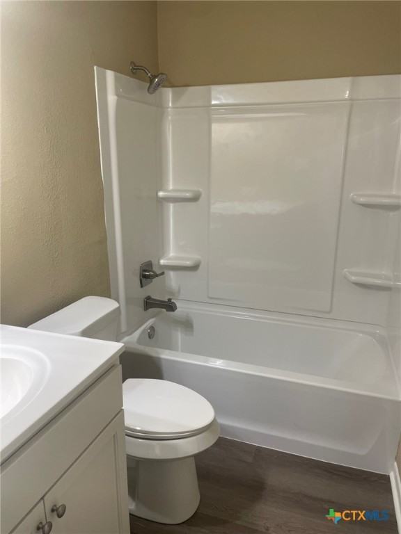 1305 N De Leon St - Photo 4 of 4