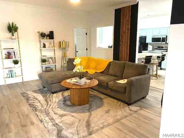 6963 Sandfield Dr - Photo 3 of 18