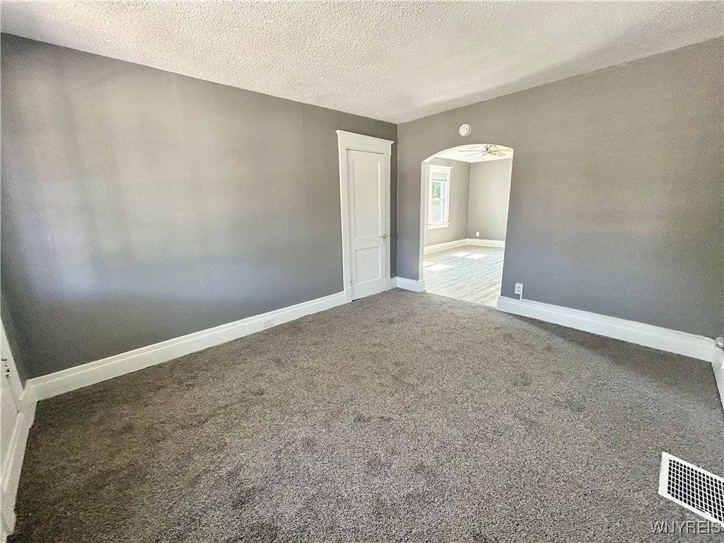 4166 Bailey Ave - Photo 4 of 13