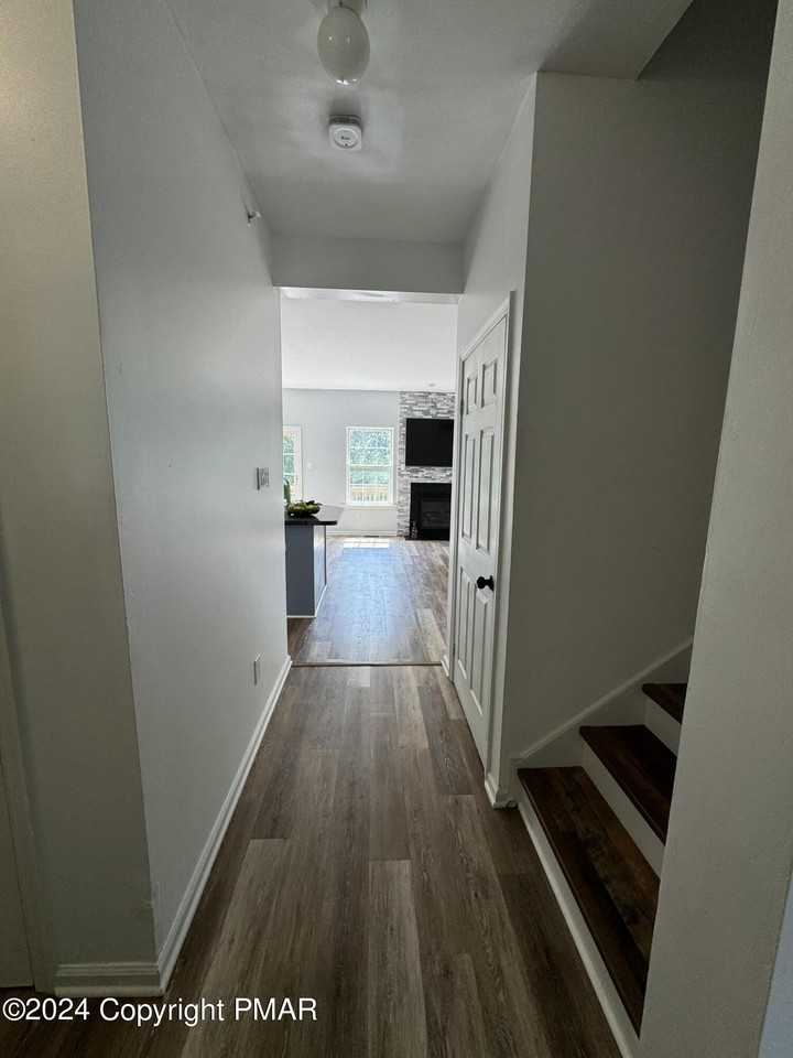 53 Lower Ridge View Cir - Photo 4 of 21