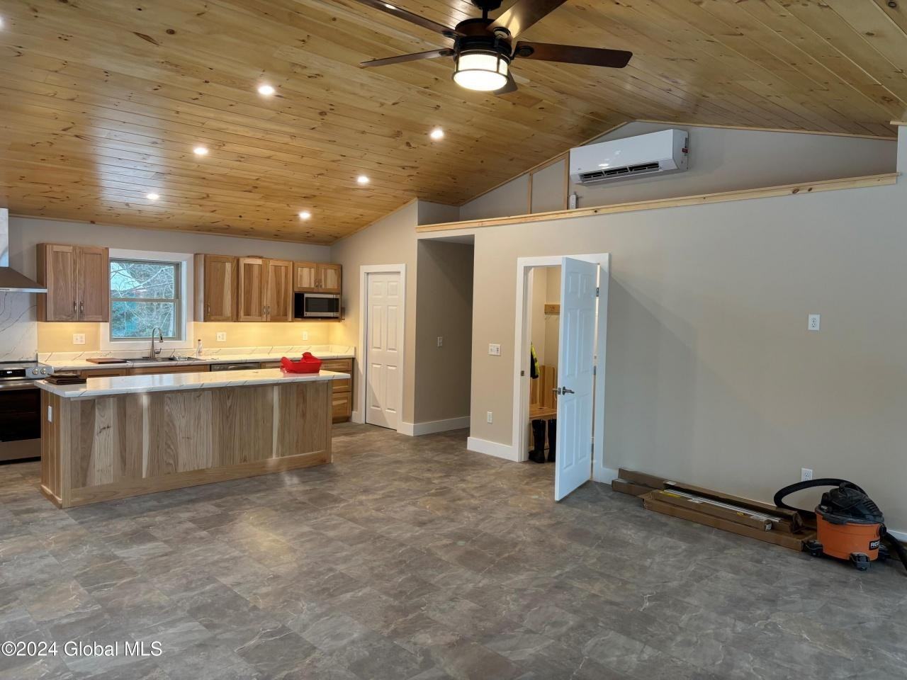 197 Kunkel Pt Unit 1 - Photo 3 of 18