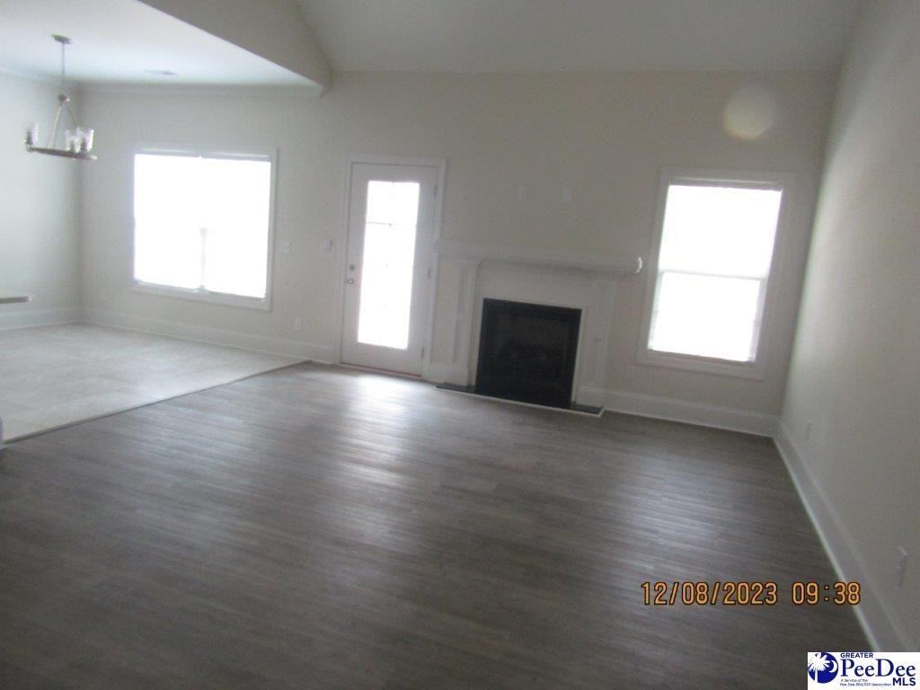 1331 Fairlane Dr - Photo 3 of 26