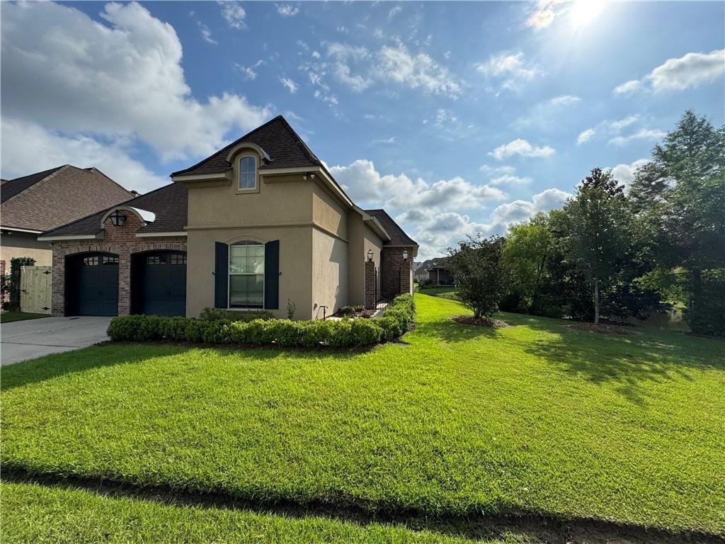 231 Saint Calais Pl - Photo 2 of 16