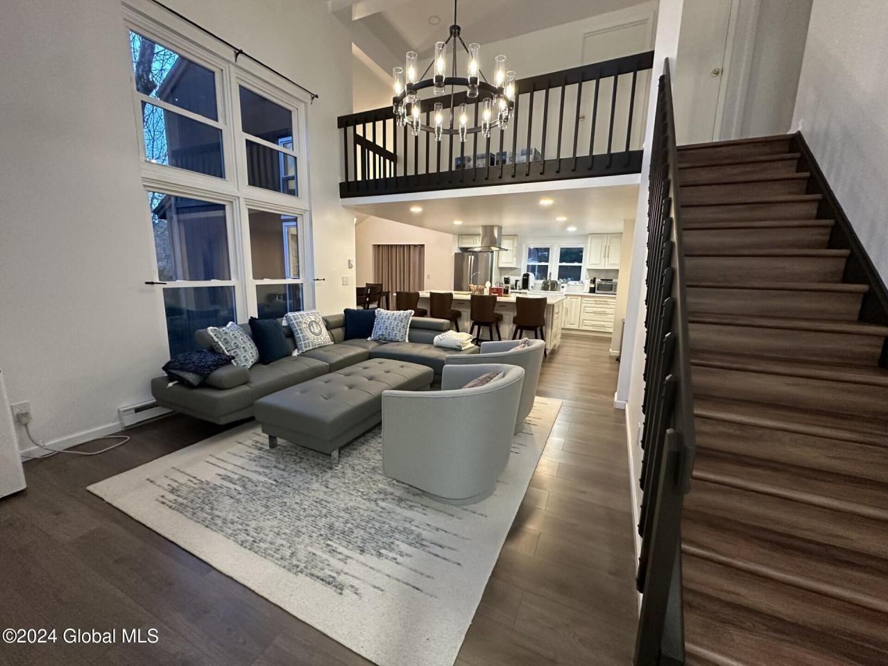 28 Meadow Rue Pl - Photo 2 of 14