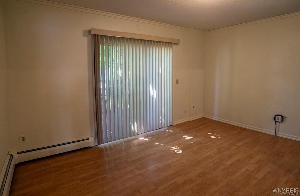 337 Connecticut St - Photo 4 of 22