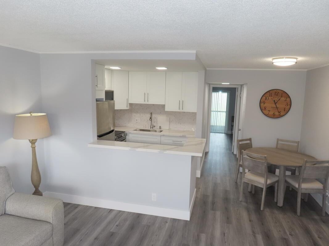 101 Hastings G - Photo 2 of 50