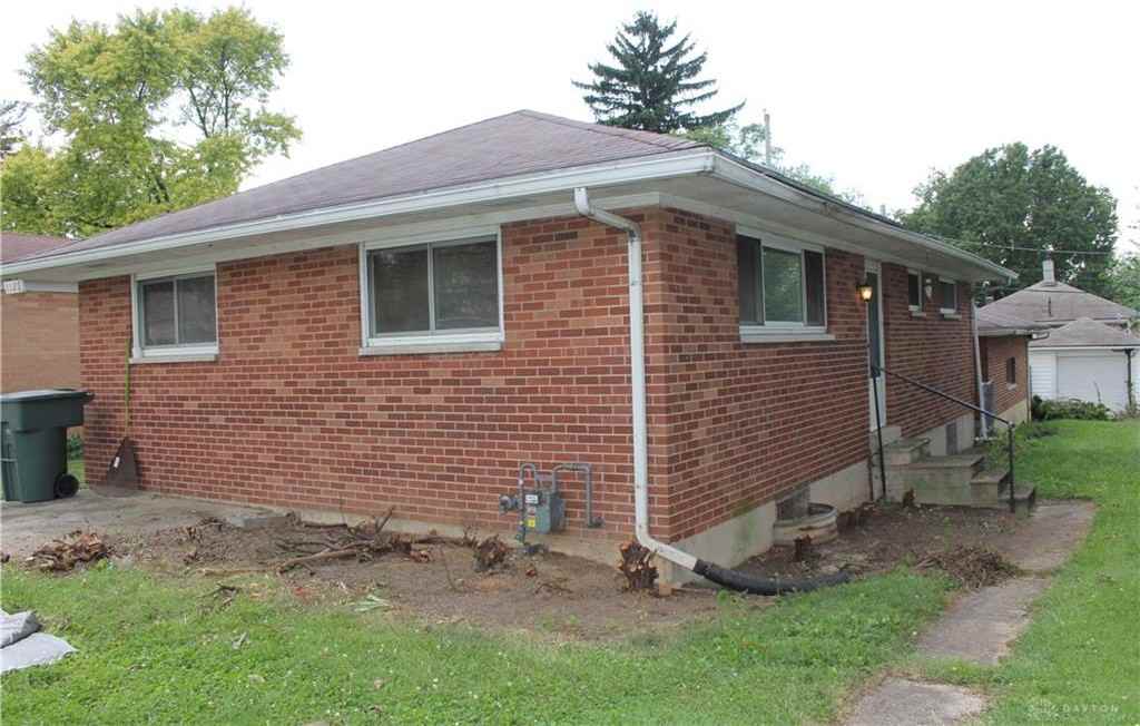 1125 Tiptop Avenue - Photo 2 of 16