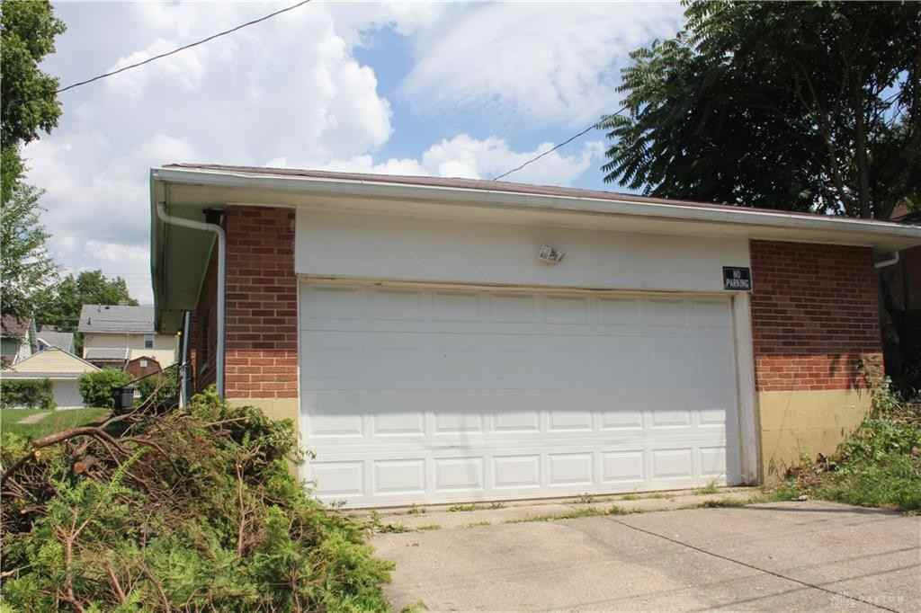 1125 Tiptop Avenue - Photo 4 of 16