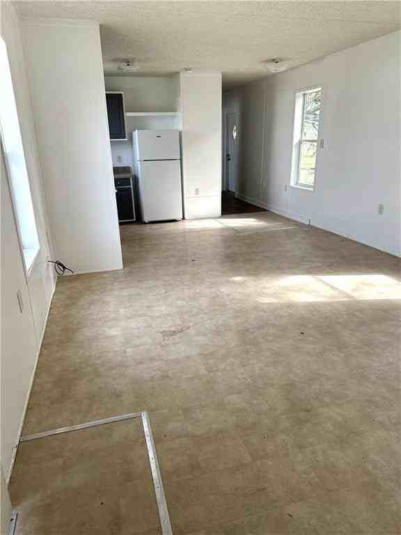 177 Wildwood Dr - Photo 4 of 32