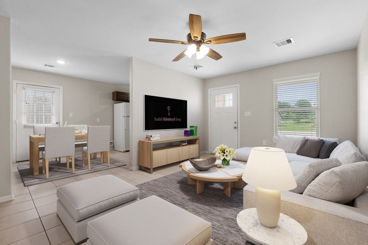 159 S Bend Ct - Photo 2 of 15