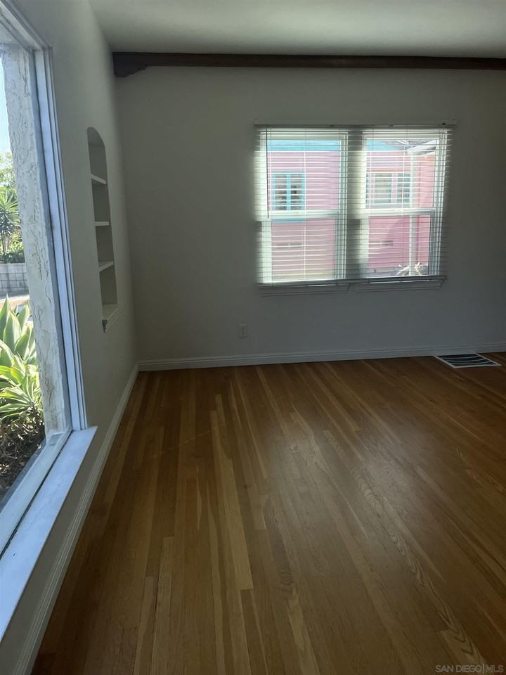 4584 Alice St - Photo 4 of 9