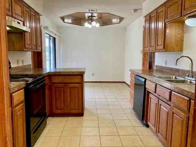 3101 Shady Grove Circle - Photo 7 of 21