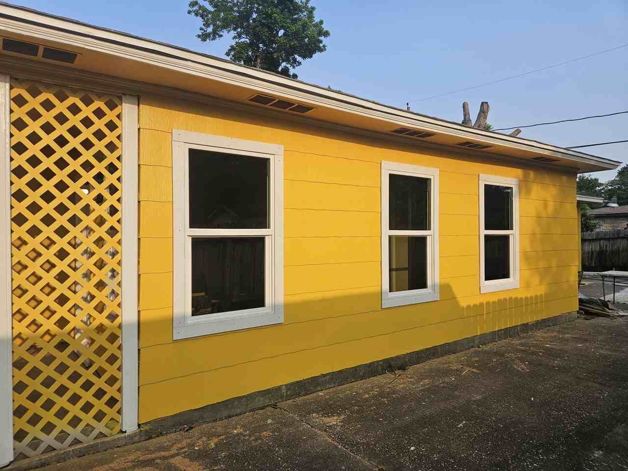 307 Park St - Photo 3 of 27