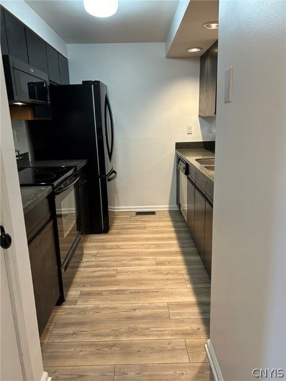 6180 Heddy Ln - Photo 5 of 28