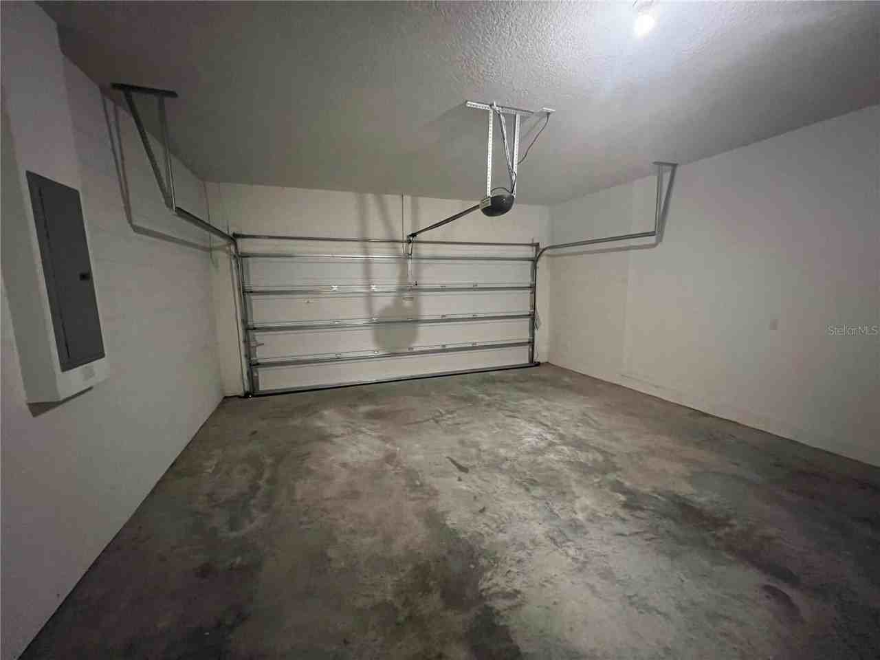 1013 Evans Loop - Photo 6 of 21