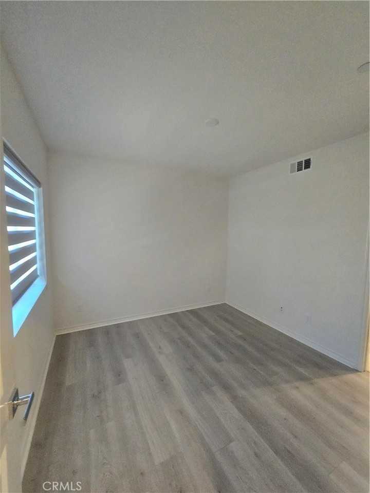 11496 Artesia Blvd - Photo 2 of 23