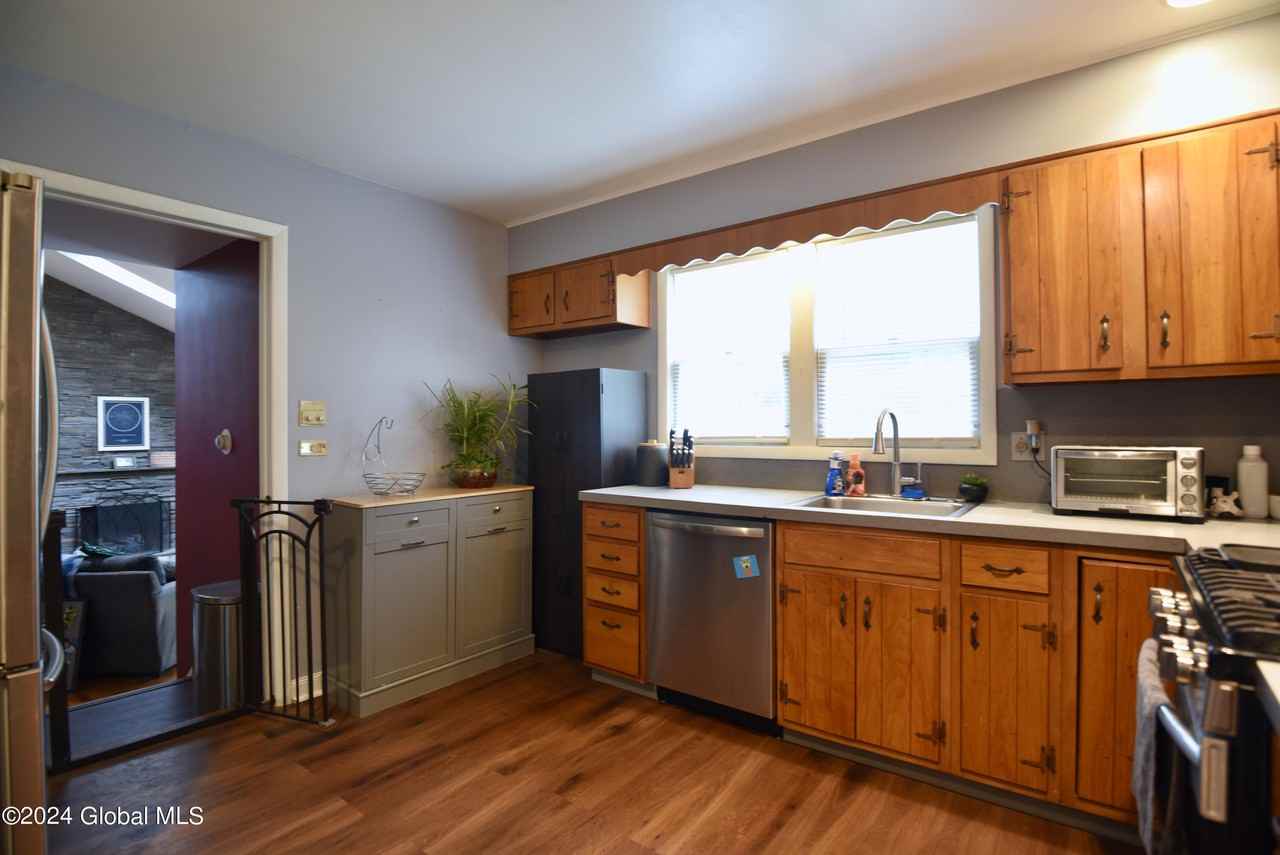 10 Huckleberry Ln - Photo 6 of 32