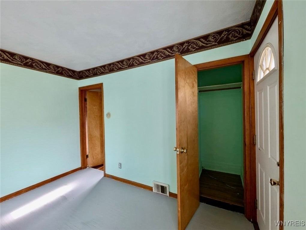 27 Hoerner Ave - Photo 7 of 22