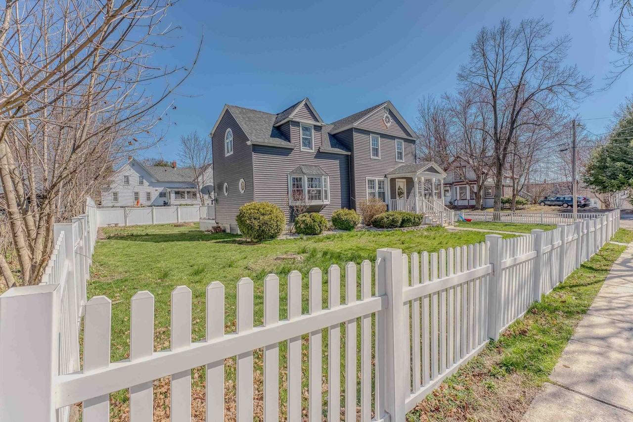 2 Garland St - Photo 3 of 40