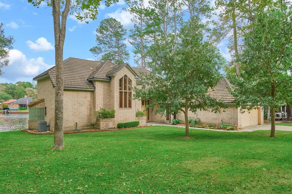 3003 Willowbend Rd - Photo 3 of 50