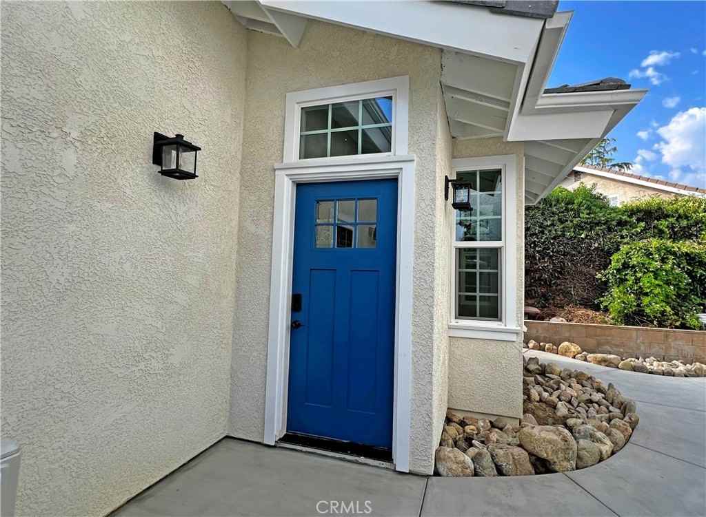 358 Duchesne Ct - Photo 3 of 37