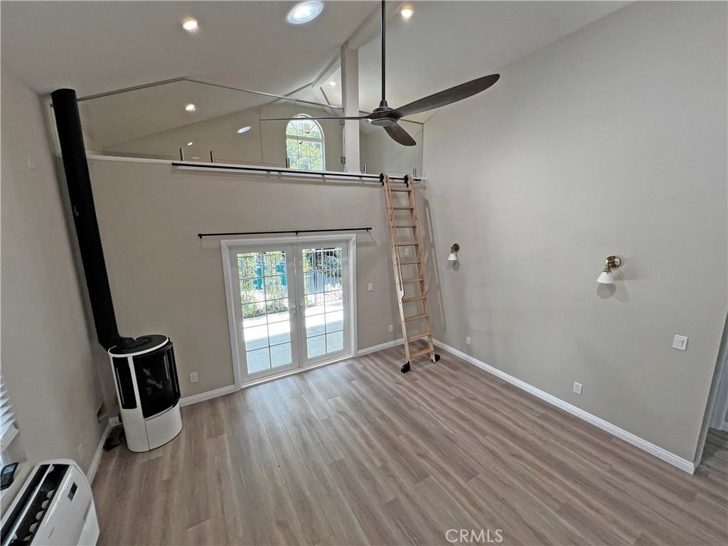 358 Duchesne Ct - Photo 7 of 37