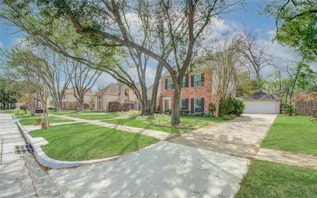 16209 Wall St - Photo 3 of 46