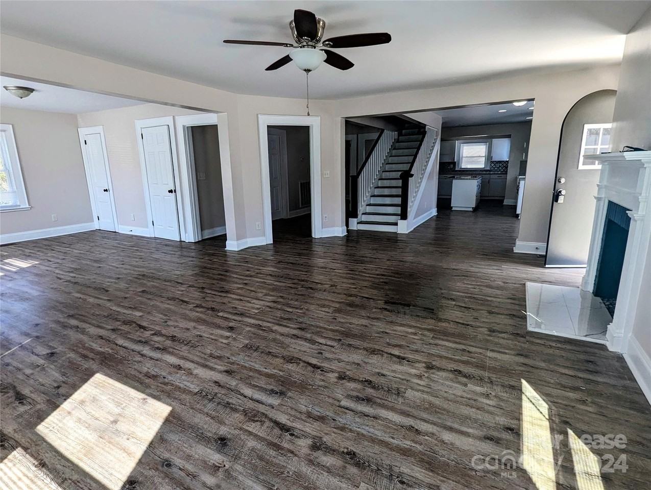 189 Lawing St - Photo 2 of 18