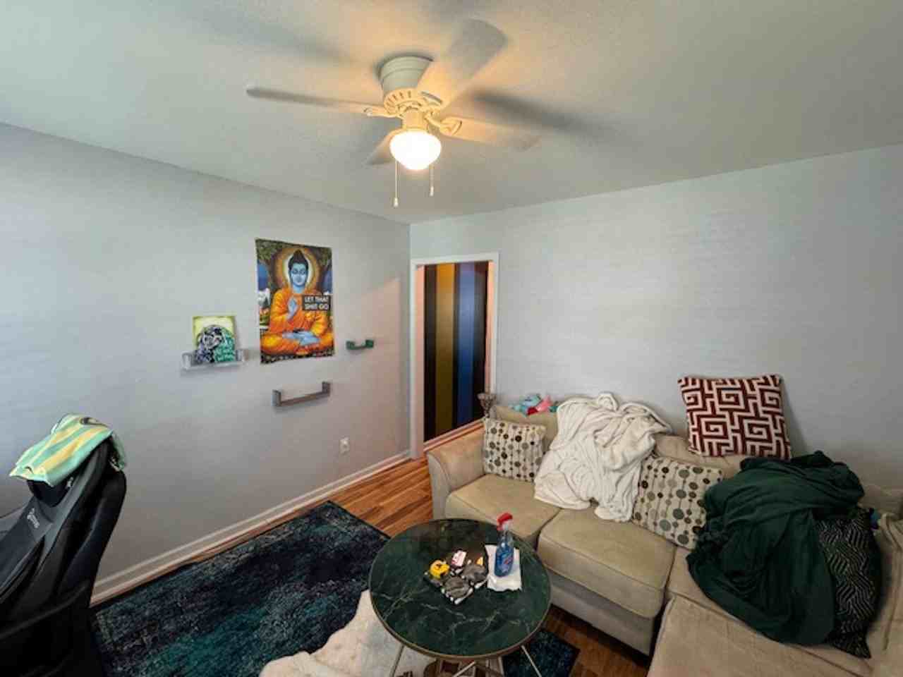 12 Adrian St - Photo 4 of 28