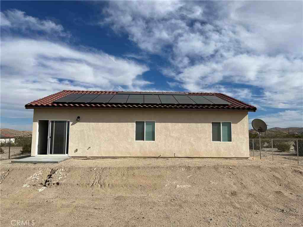 6509 29 Palms Hwy - Photo 7 of 12