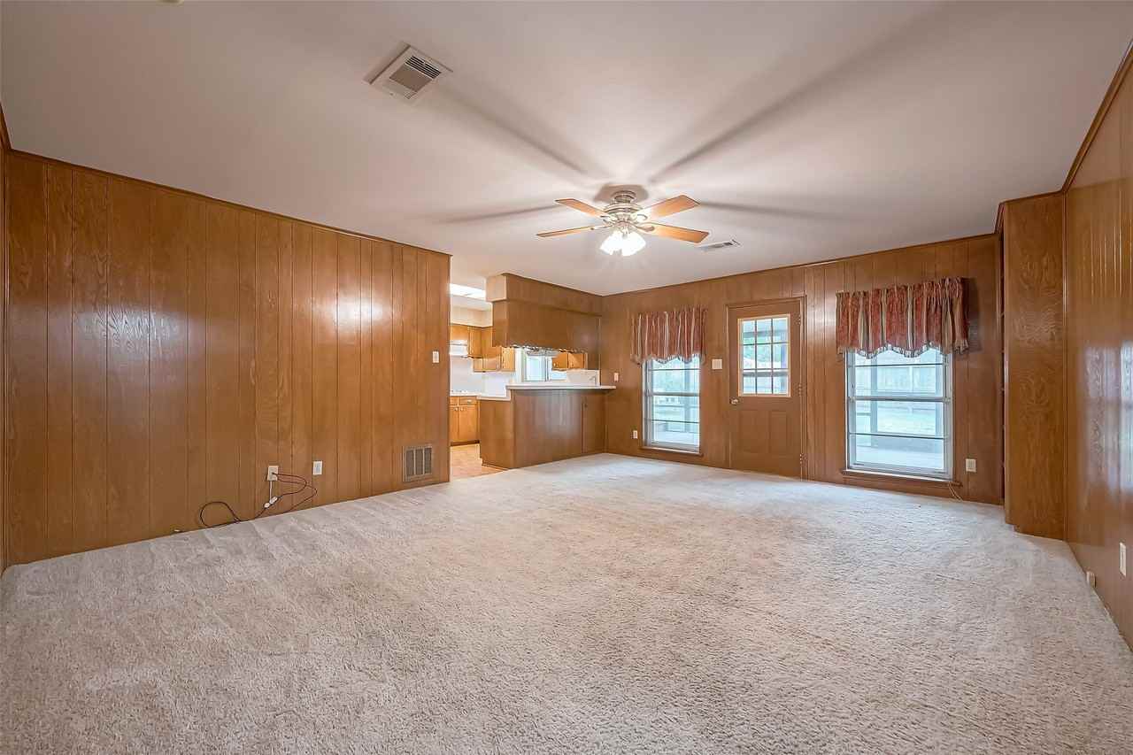 8334 Concho Street - Photo 7 of 38