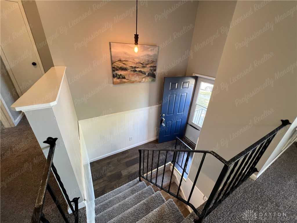 1900 Scioto Ct - Photo 3 of 30