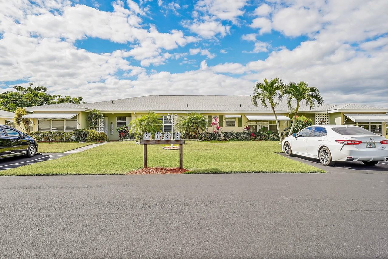 907 Savannas Point Dr - Photo 2 of 25