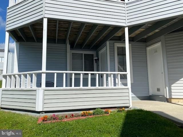 201 Brighton Ct - Photo 2 of 13