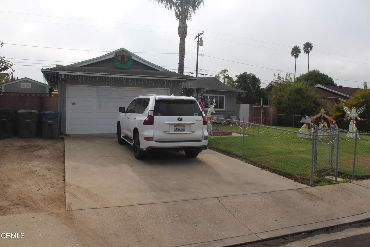 600 W Cedar St - Photo 3 of 46