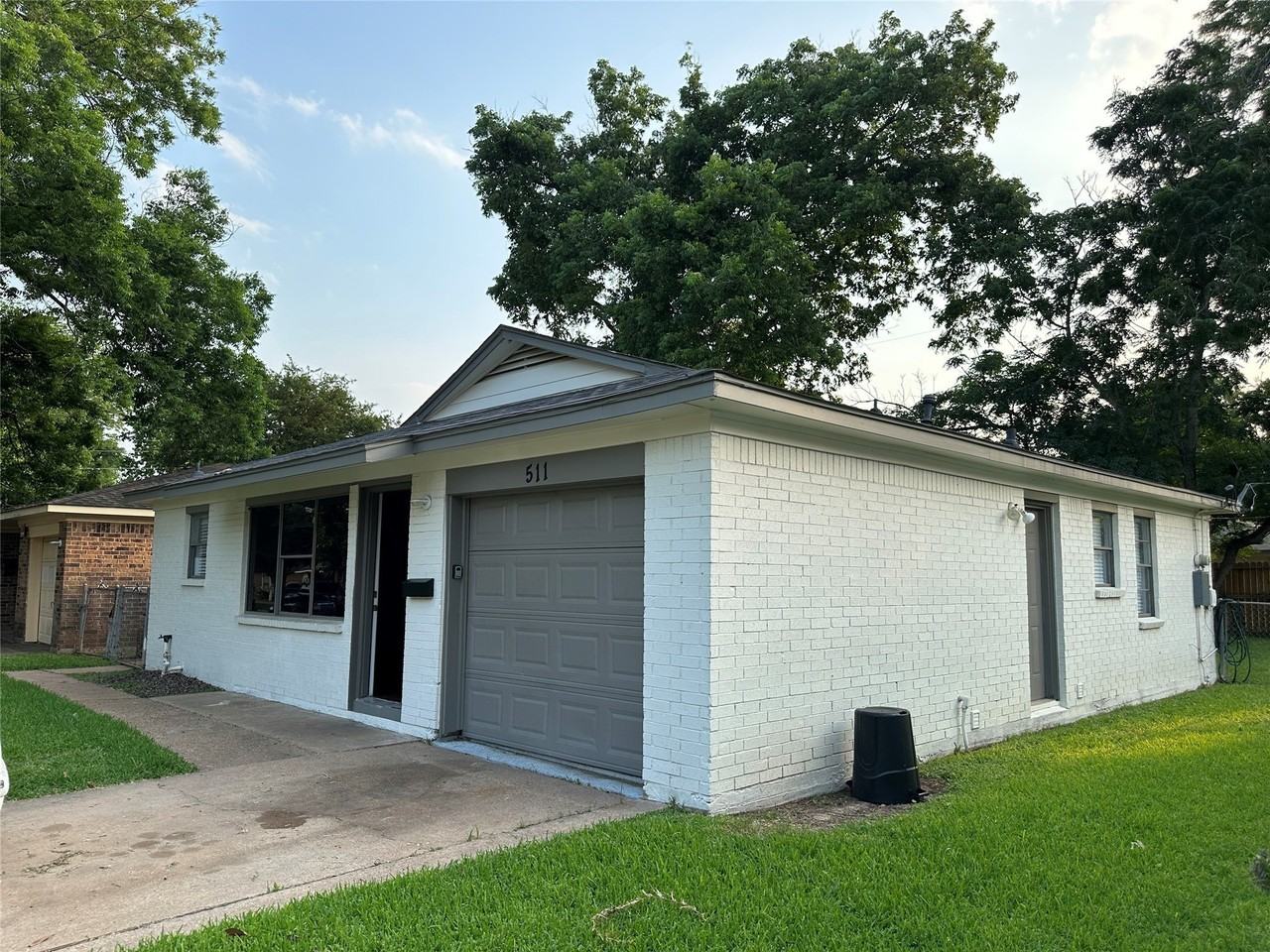 511 Guyer Street - Photo 4 of 37