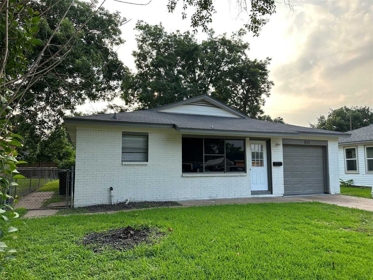 511 Guyer Street - Photo 5 of 37