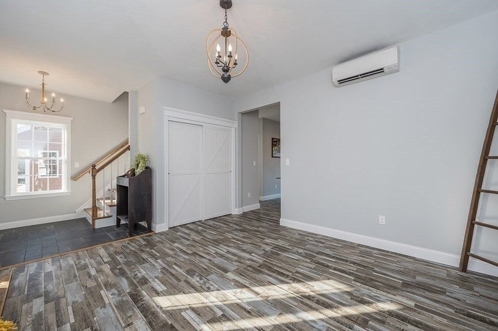 260 Main St - Photo 6 of 22