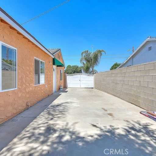 Echelon Ave - Photo 3 of 25