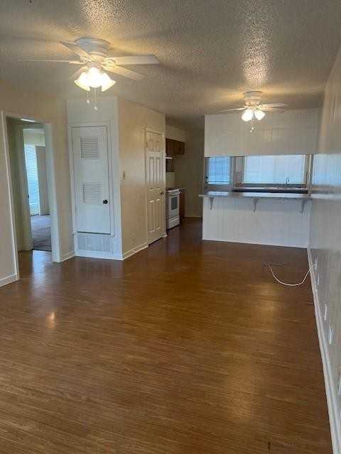 812 Ranch Rd - Photo 3 of 23