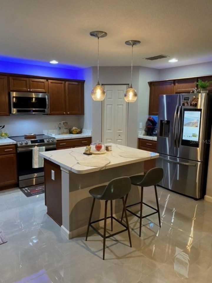 7261 Wakeview Dr - Photo 7 of 26