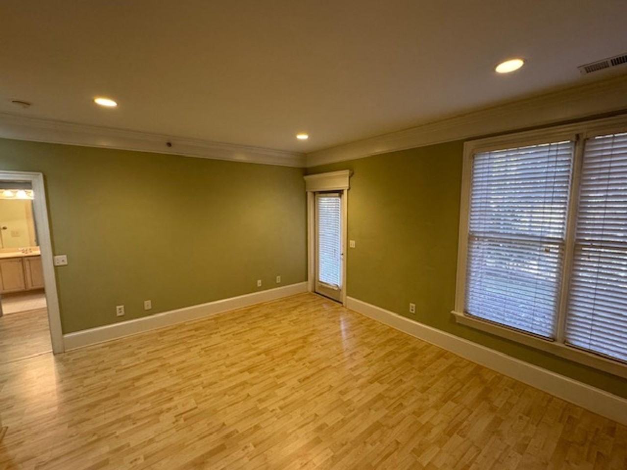 901 Canenaugh Dr - Photo 3 of 17