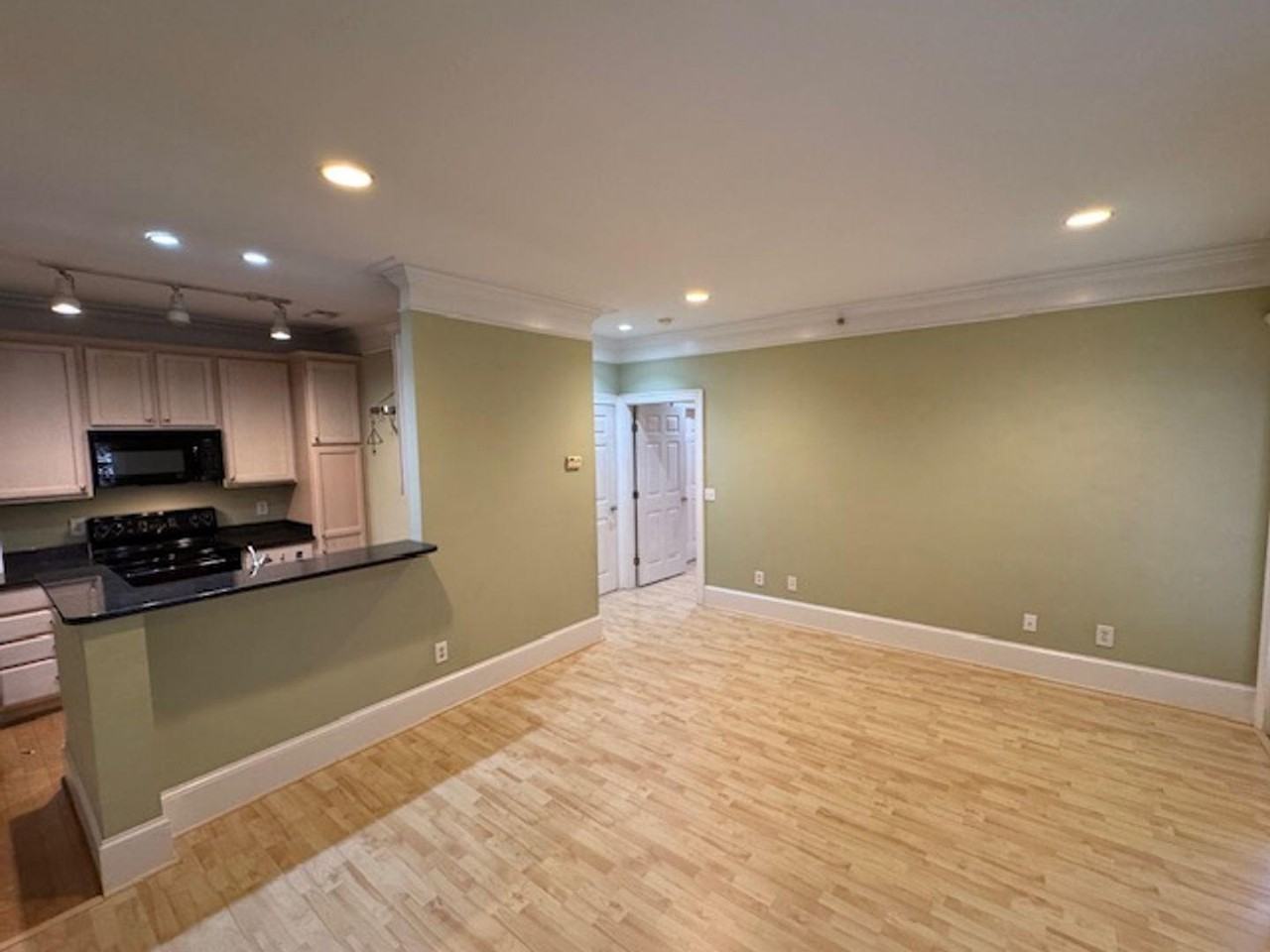 901 Canenaugh Dr - Photo 4 of 17