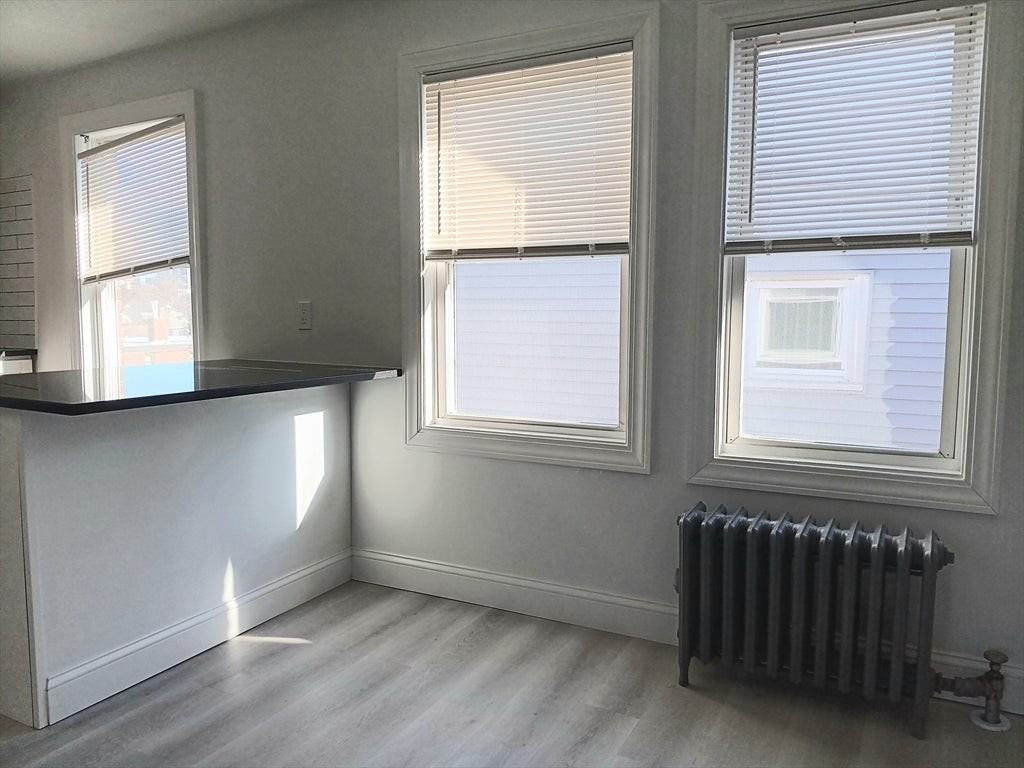 111 Union St - Photo 7 of 14