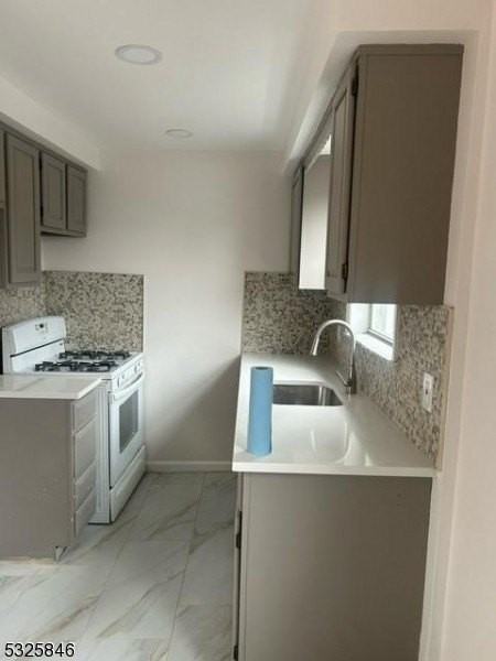 685 Audrey Drive - Photo 6 of 17